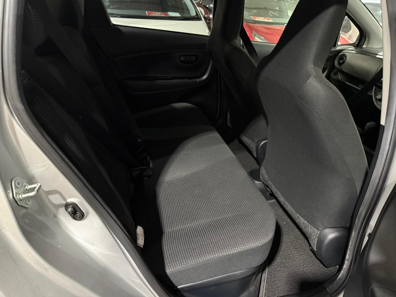 Used Toyota Vitz for sale - 77084939: Photo 14