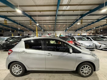 Used Toyota Vitz 2019 for sale - 77084939: Photo