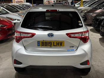 Used Toyota Vitz 2019 for sale - 77084939: Photo
