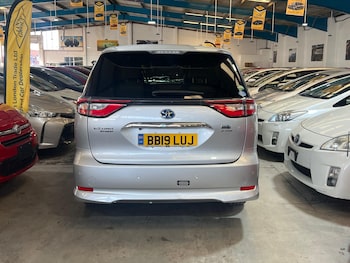Used Toyota Estima 2019 for sale - 79470941: Photo