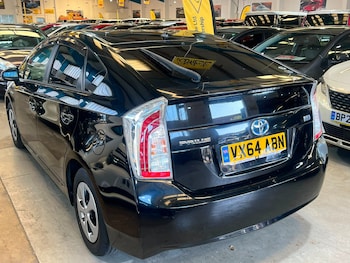 Used Toyota Prius 2015 for sale - 79612689: Photo