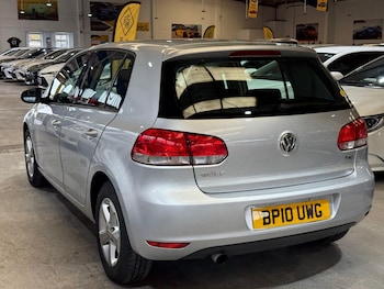 Used Volkswagen Golf 2010 for sale - 78321001: Photo