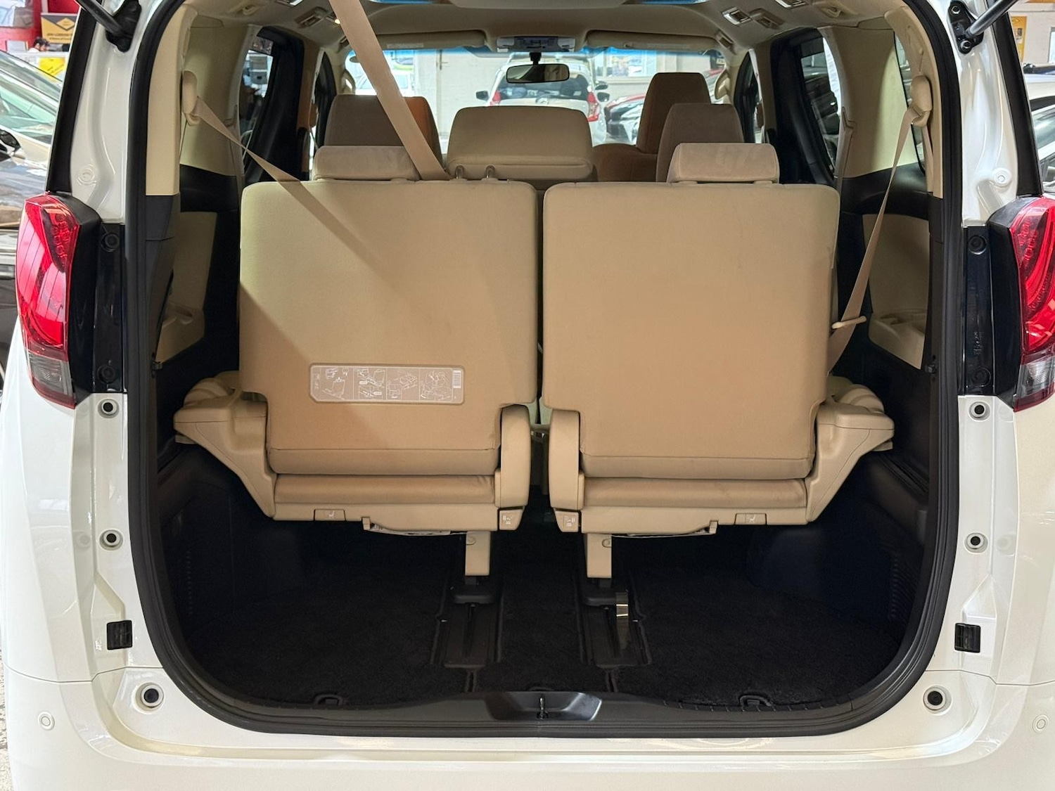 Used Toyota Alphard for sale - 77187646: Photo 18