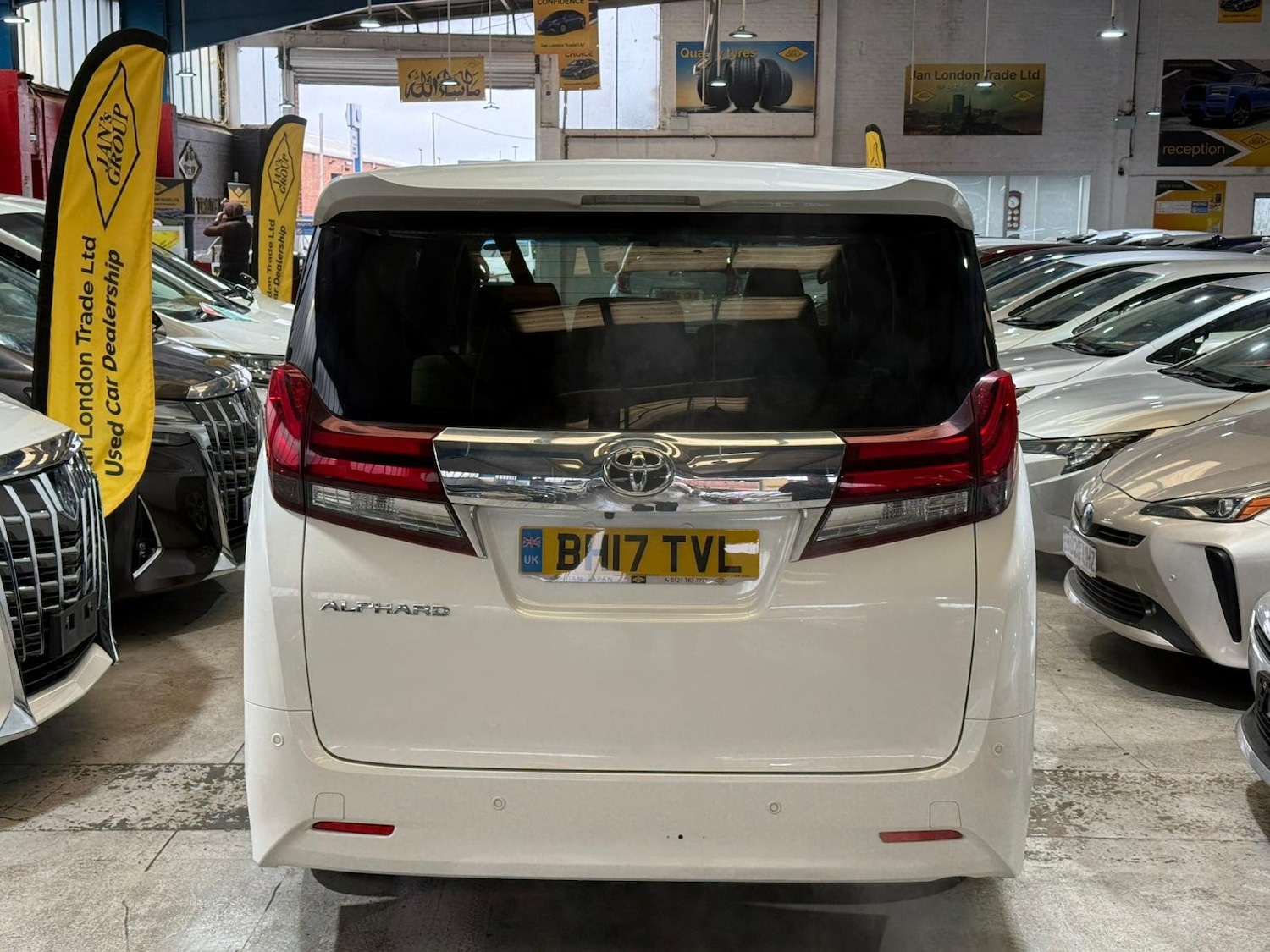 Used Toyota Alphard for sale - 77187646: Photo 4