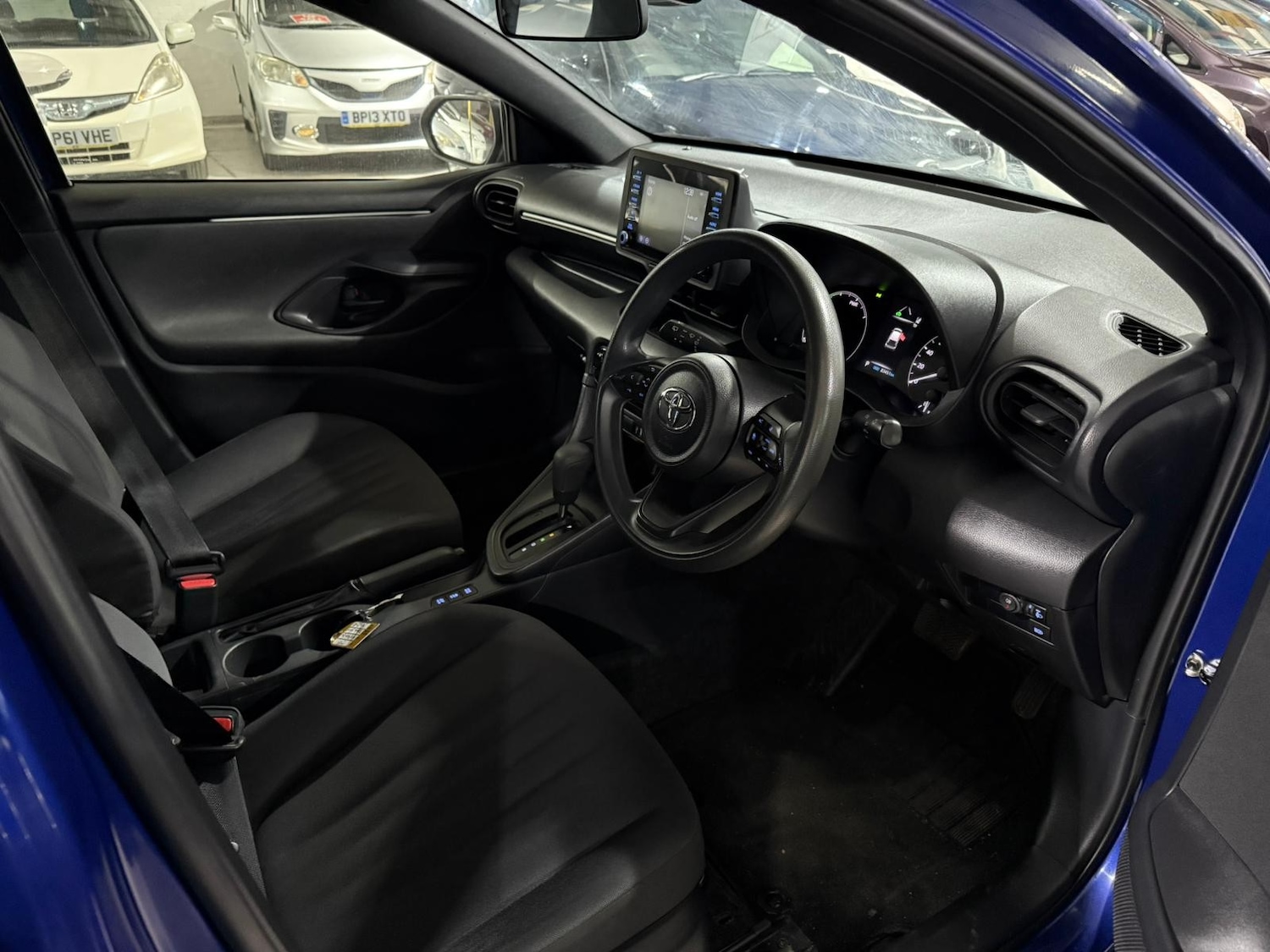 Used Toyota Yaris for sale - 76985669: Photo 12