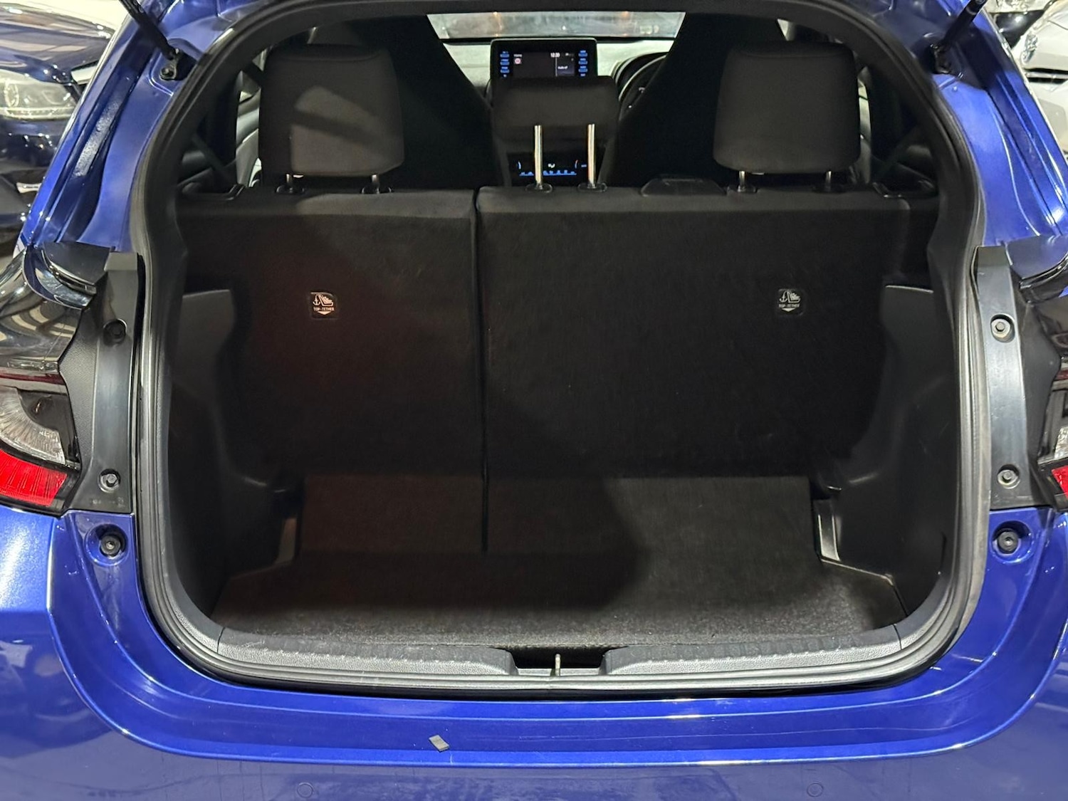 Used Toyota Yaris for sale - 76985669: Photo 18