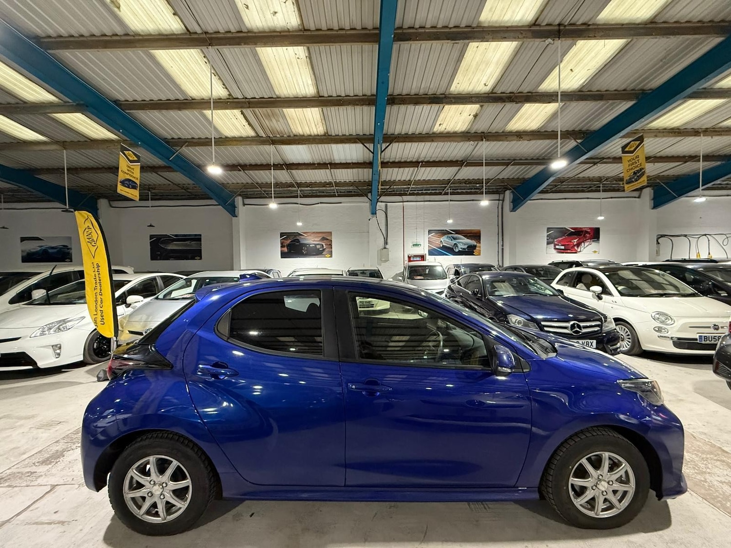 Used Toyota Yaris for sale - 76985669: Photo 3