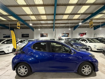 Used Toyota Yaris 2021 for sale - 76985669: Photo