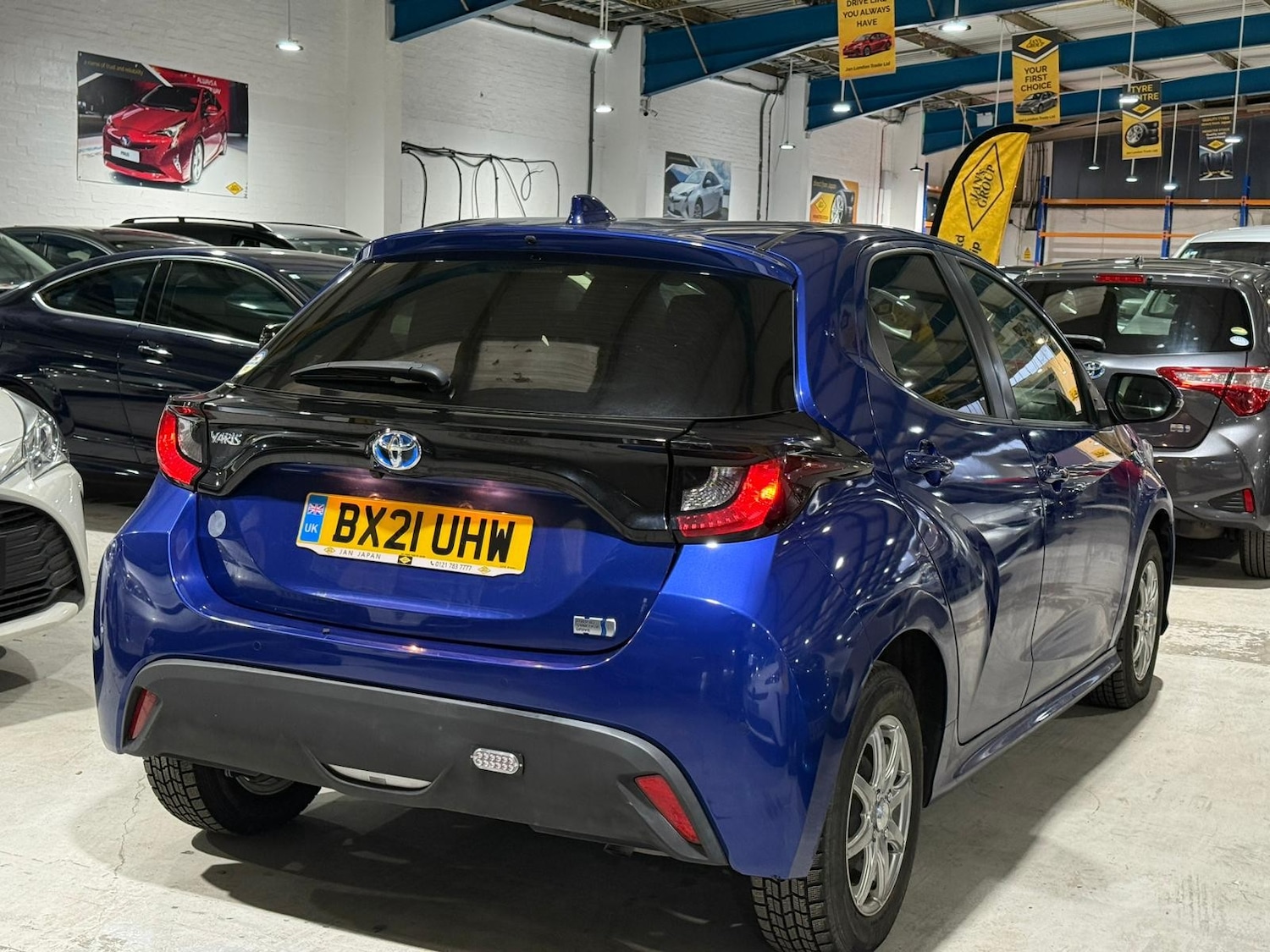 Used Toyota Yaris for sale - 76985669: Photo 4