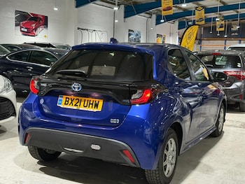 Used Toyota Yaris 2021 for sale - 76985669: Photo