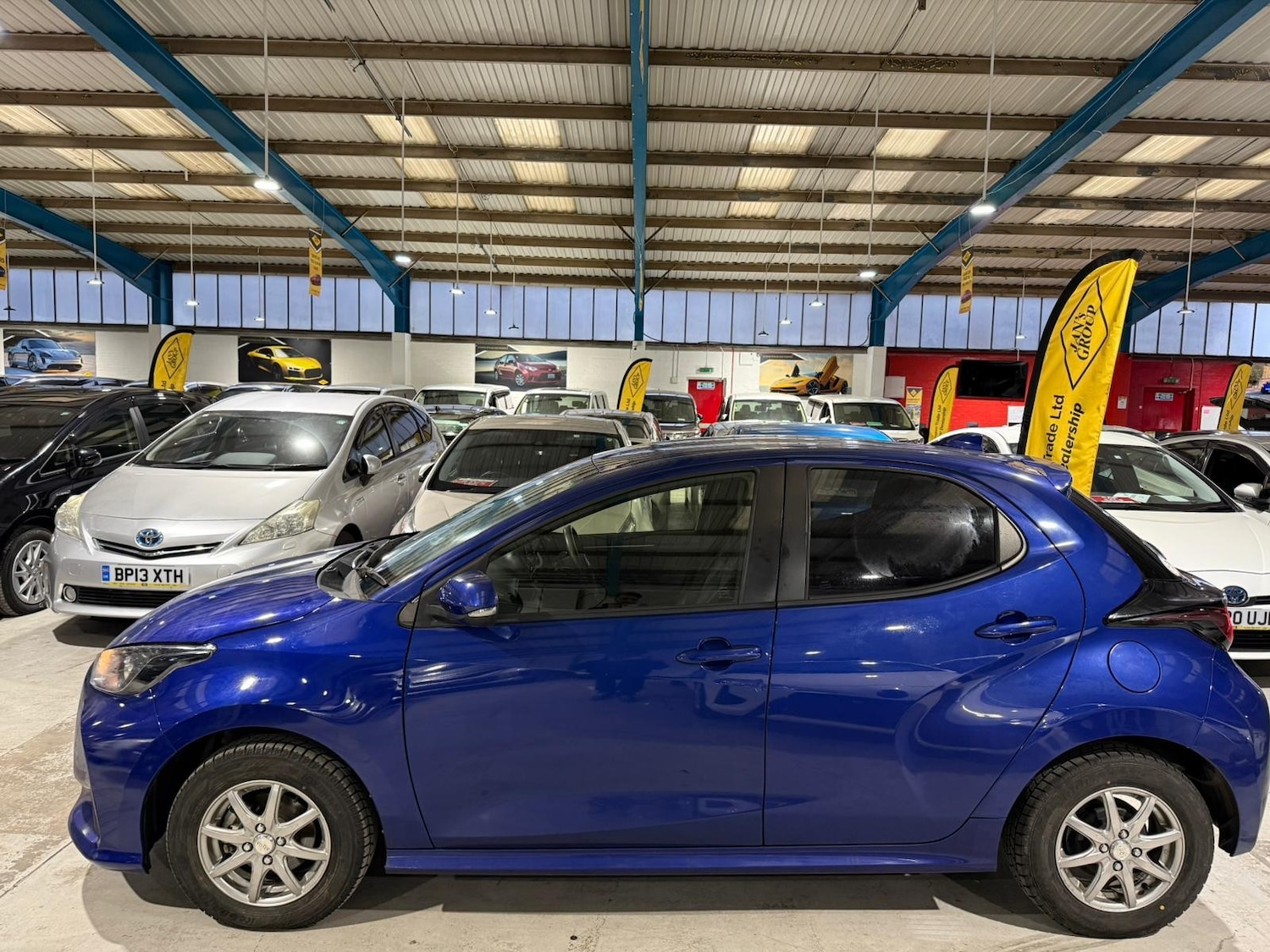 Used Toyota Yaris for sale - 76985669: Photo 8