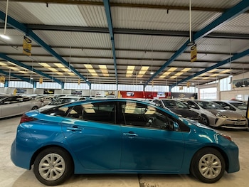 Used Toyota Prius 2020 for sale - 76724083: Photo