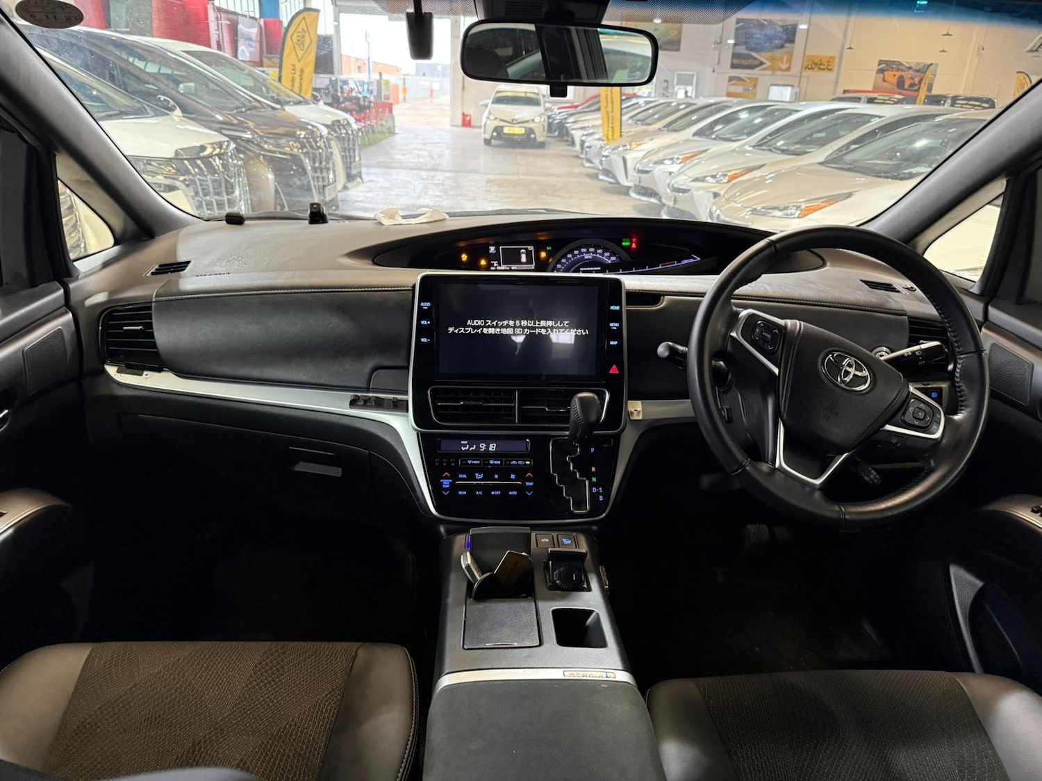 Used Toyota Estima 2025 for sale - 76704605: Photo 12