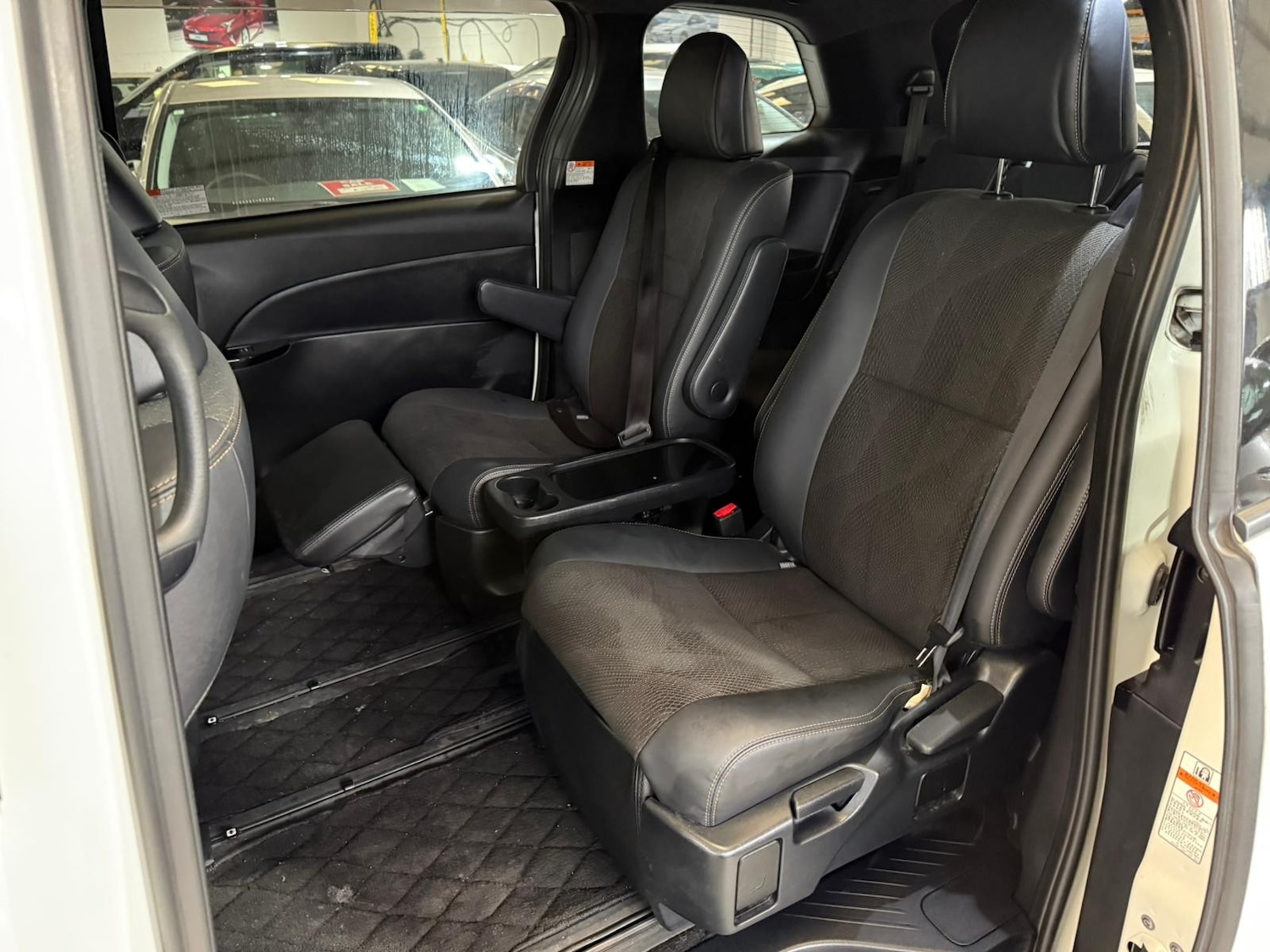 Used Toyota Estima 2025 for sale - 76704605: Photo 19