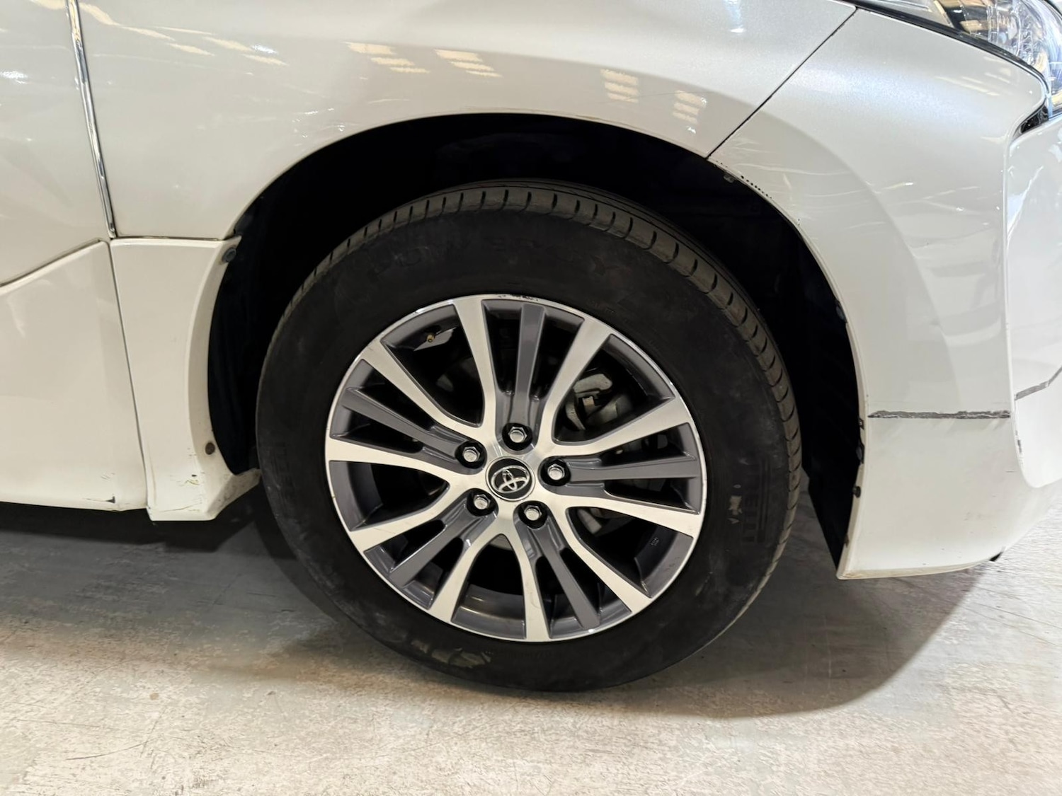 Used Toyota Estima 2025 for sale - 76704605: Photo 26