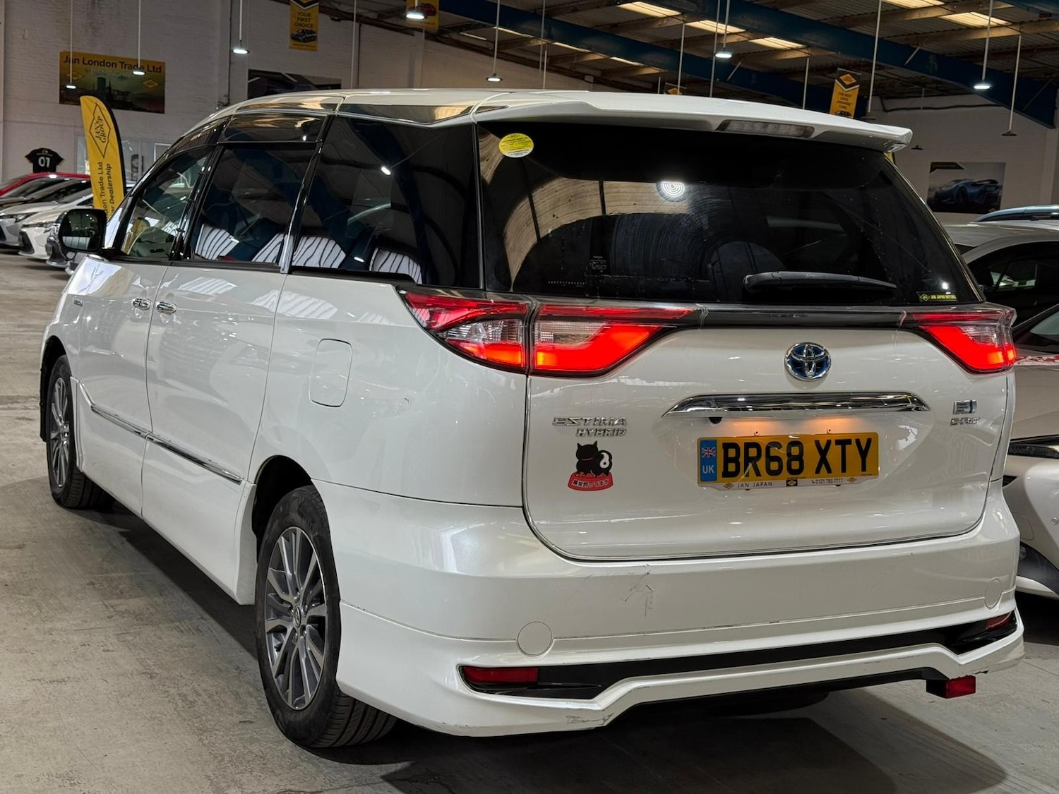 Used Toyota Estima 2025 for sale - 76704605: Photo 6