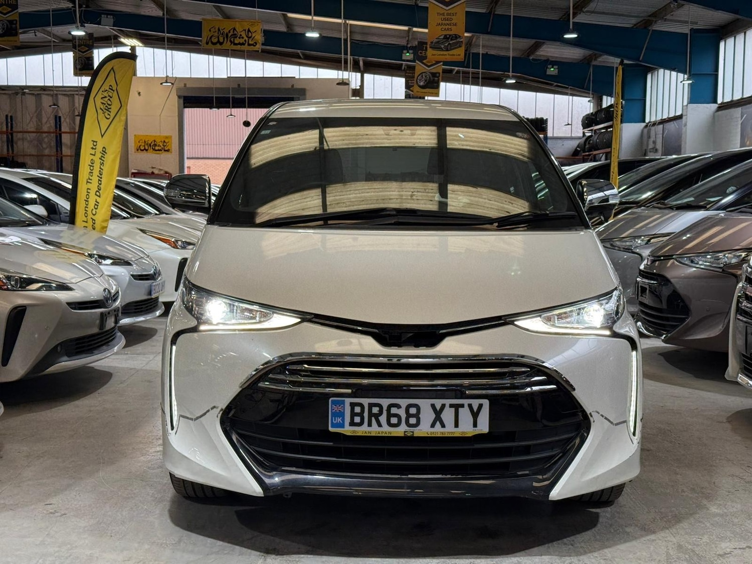 Used Toyota Estima 2025 for sale - 76704605: Photo 9