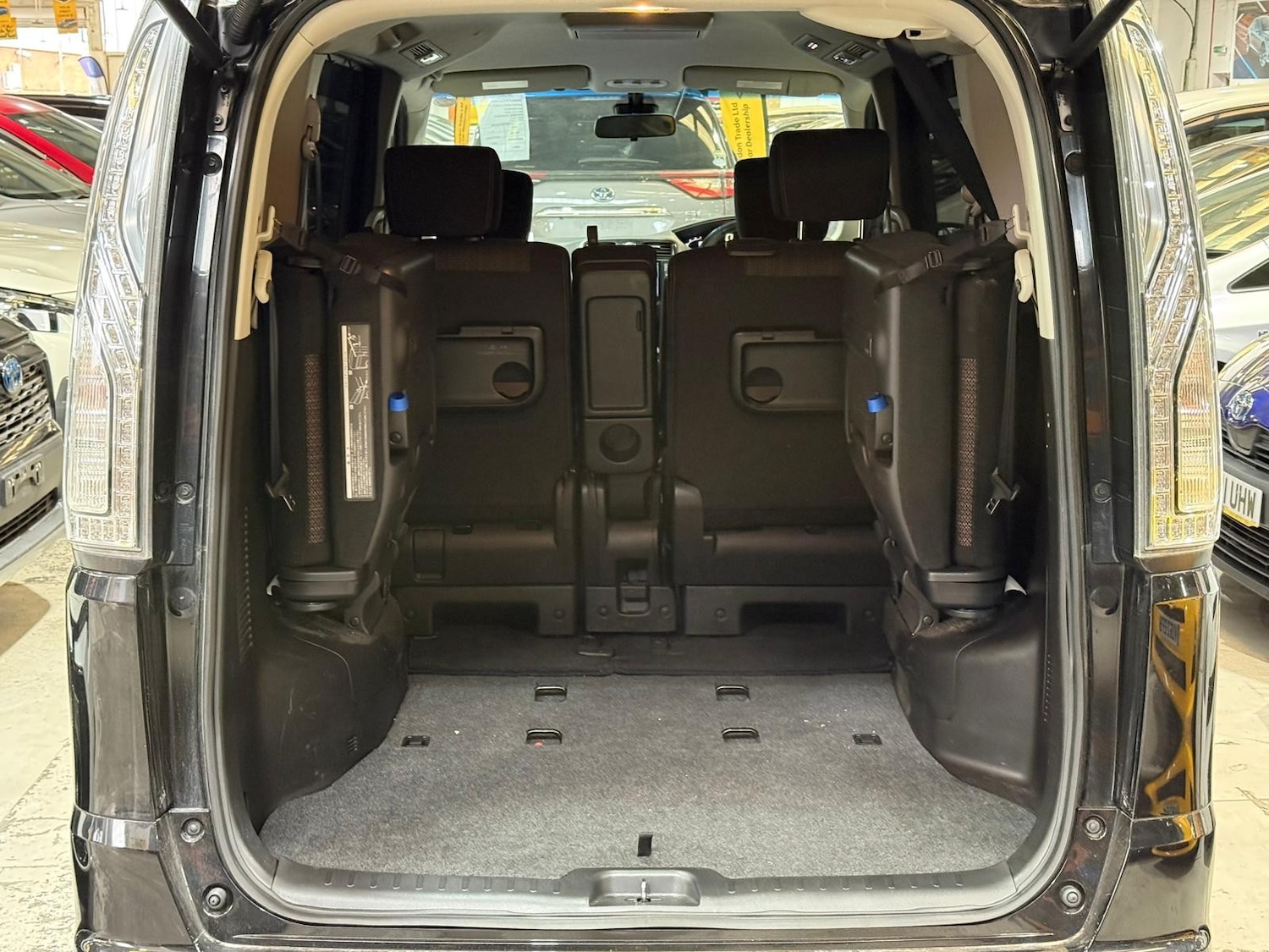 Used Nissan Serena 2026 for sale - 77849107: Photo 16