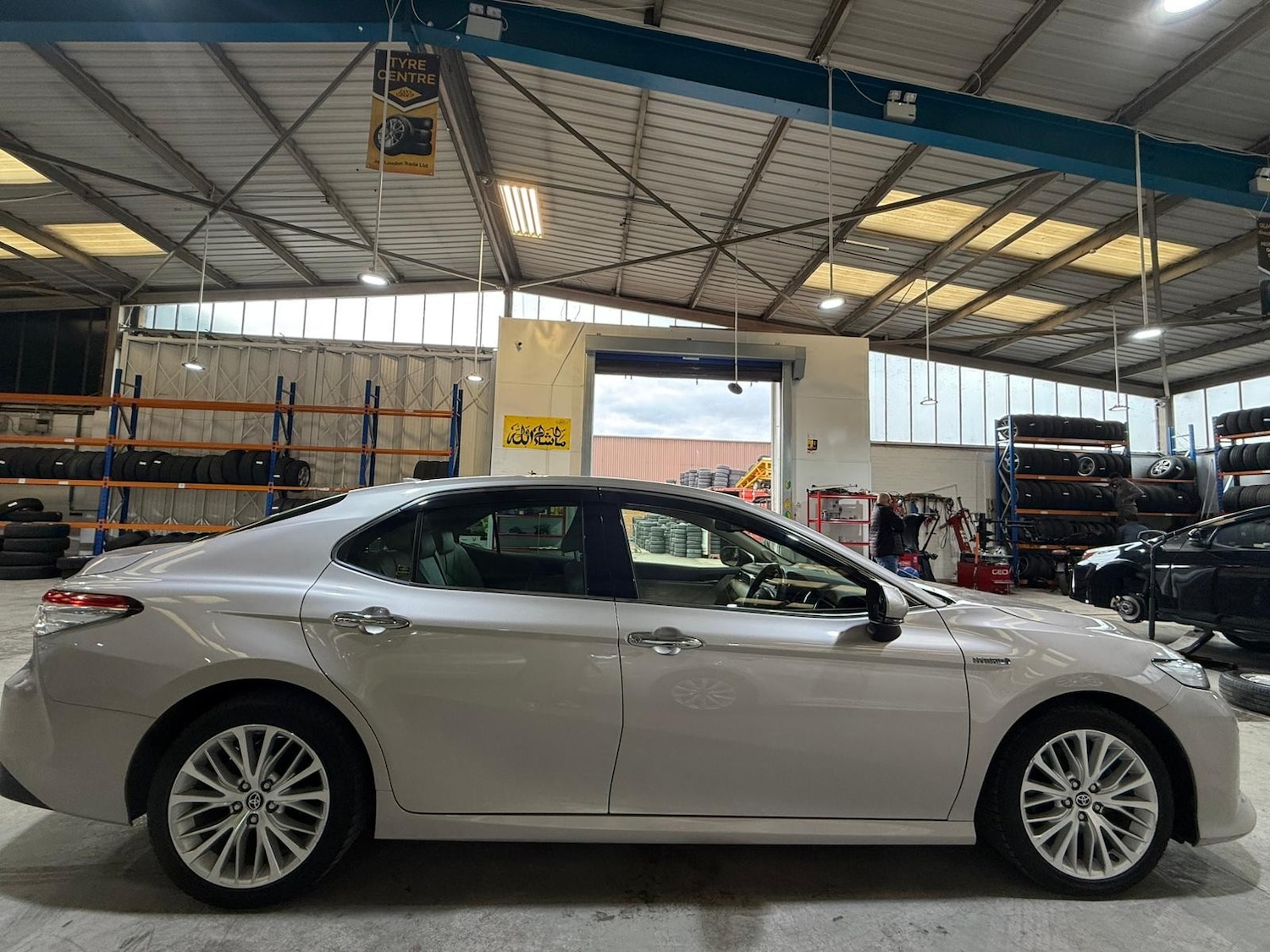 Used Toyota Camry for sale - 76505067: Photo 2