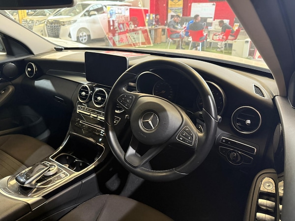 Used Mercedes-Benz C-Class 2025 for sale - 75304394: Photo 13