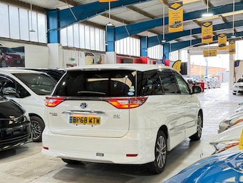 Used Toyota Estima 2018 for sale - 78599153: Photo