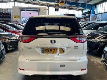 Used Toyota Estima 2017 for sale - 79541591: Photo