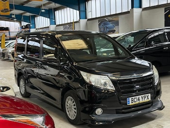 Used Toyota Noah 2014 for sale - 77323983: Photo