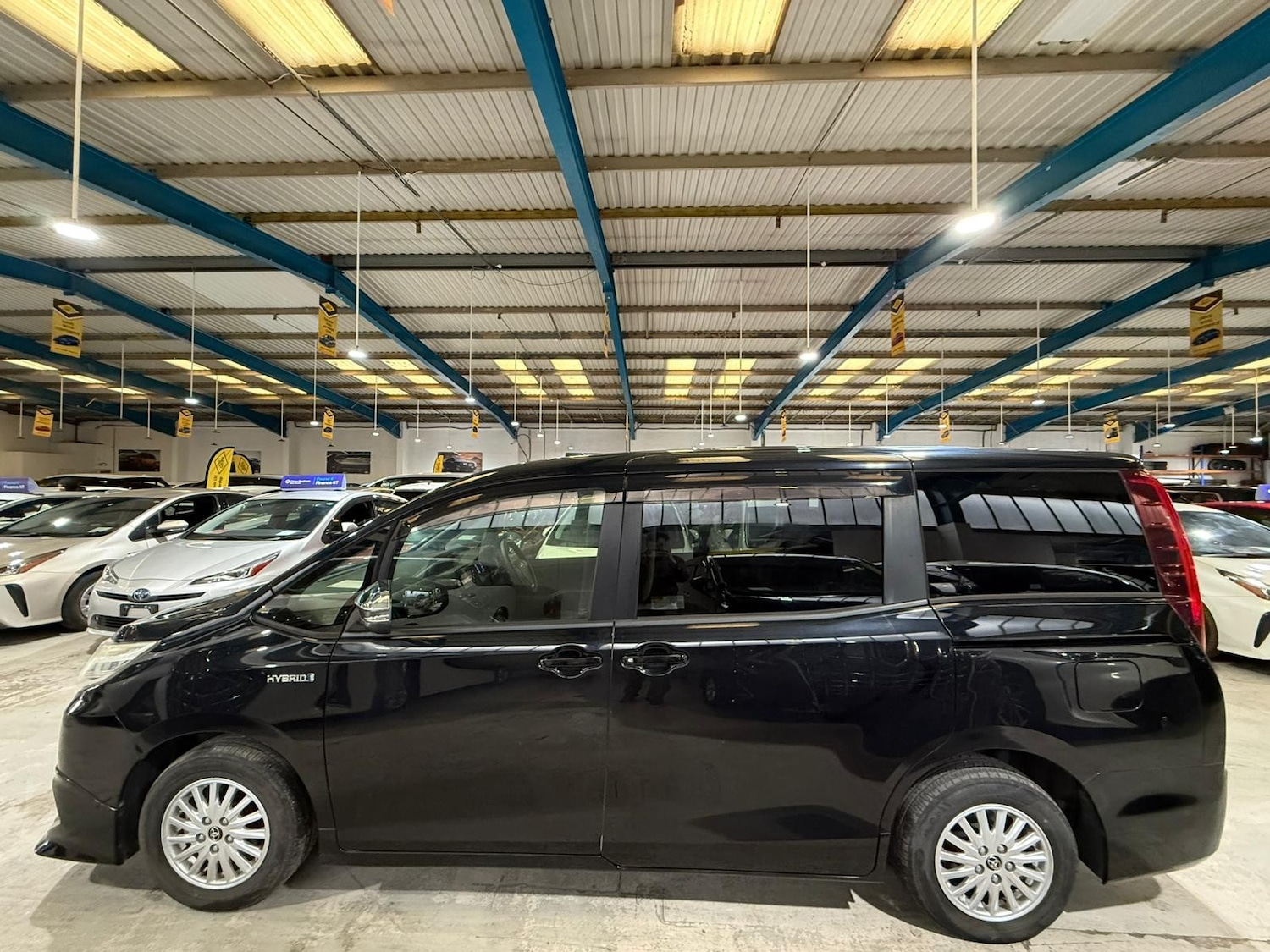 Used Toyota Noah 2026 for sale - 77323983: Photo 7