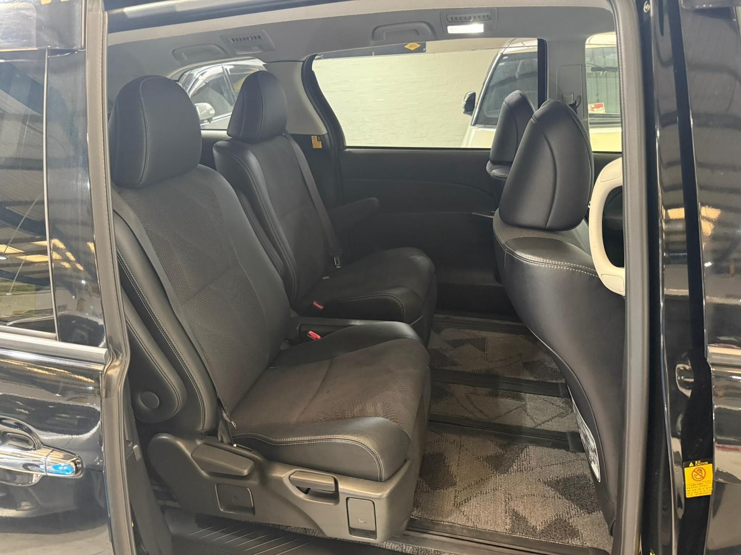 Used Toyota Estima for sale - 76466283: Photo 14