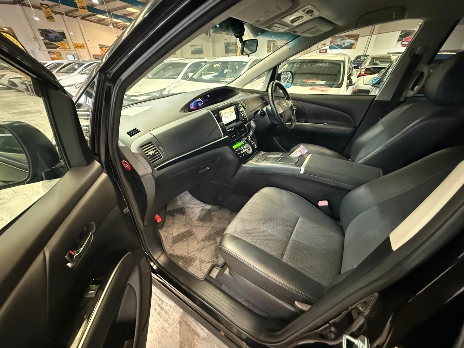 Used Toyota Estima for sale - 76466283: Photo 21