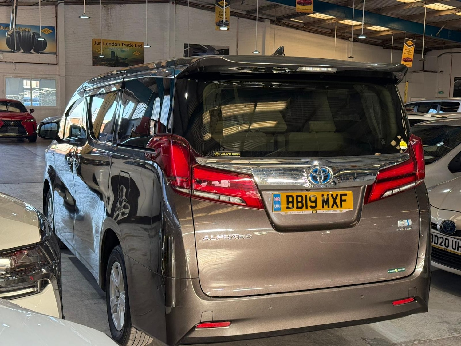 Used Toyota Alphard for sale - 76697792: Photo 7