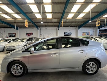Used Toyota Prius 2011 for sale - 74964524: Photo
