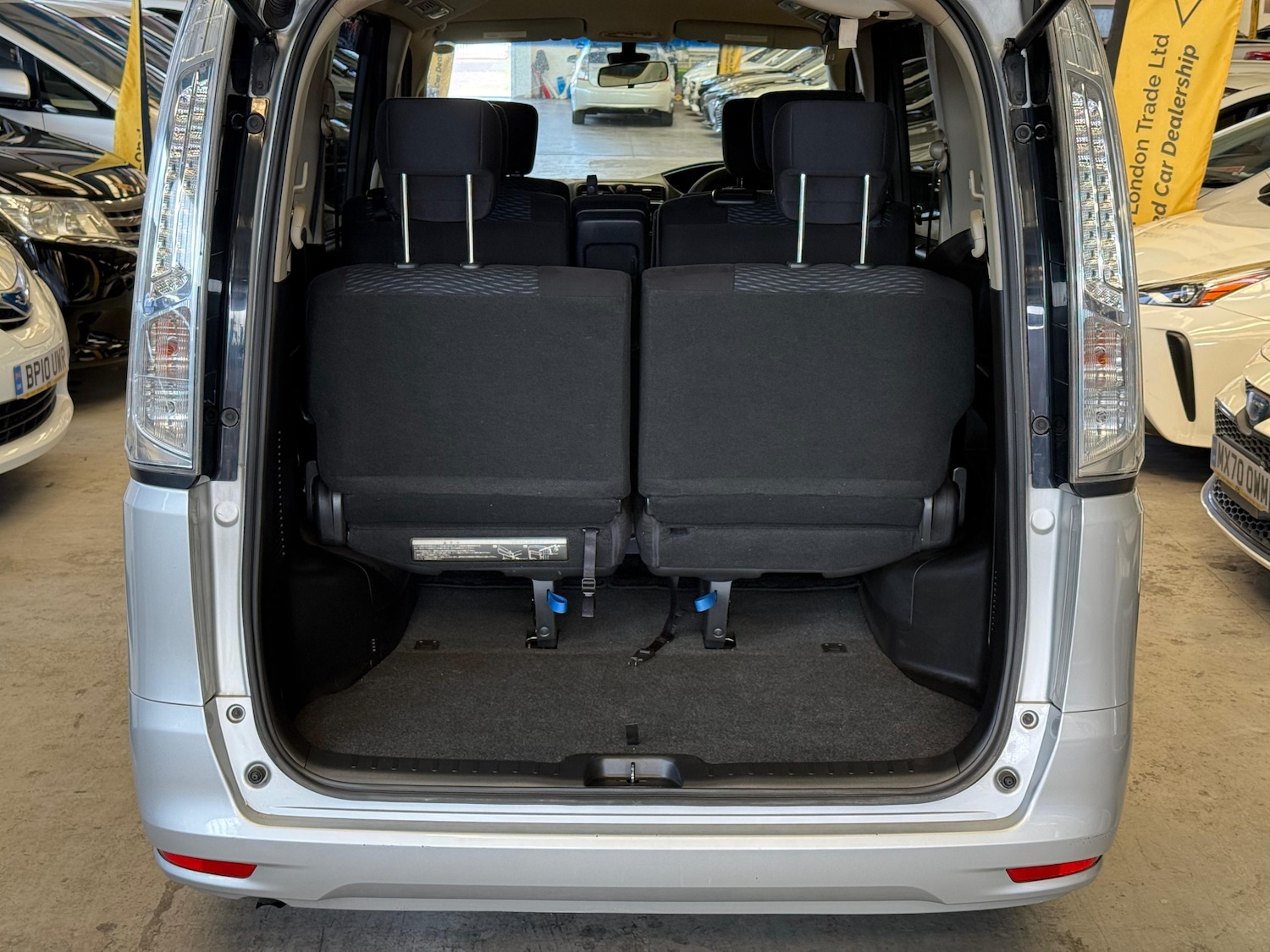 Used Nissan Serena 2025 for sale - 77134039: Photo 18