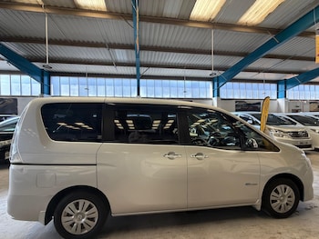 Used Nissan Serena 2014 for sale - 77134039: Photo