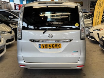 Used Nissan Serena 2014 for sale - 77134039: Photo