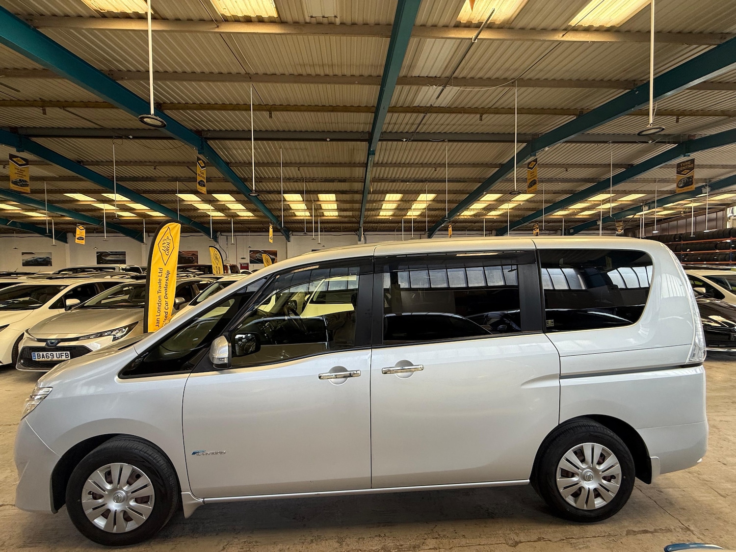 Used Nissan Serena 2025 for sale - 77134039: Photo 7