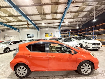 Used Toyota Aqua 2013 for sale - 78494119: Photo