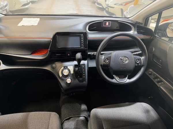Used Toyota Sienta 2025 for sale - 76287940: Photo 12