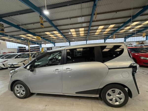 Used Toyota Sienta 2025 for sale - 76287940: Photo 7