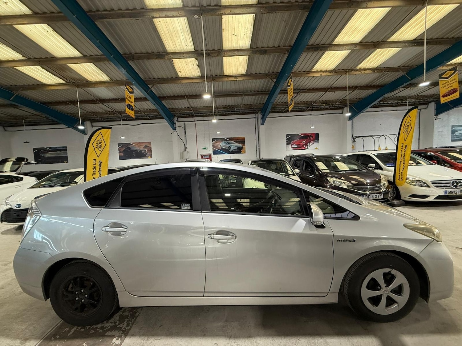 Used Toyota Prius for sale - 76901618: Photo 3