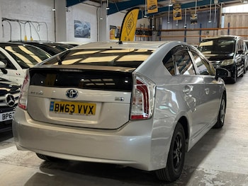 Used Toyota Prius 2013 for sale - 76901618: Photo