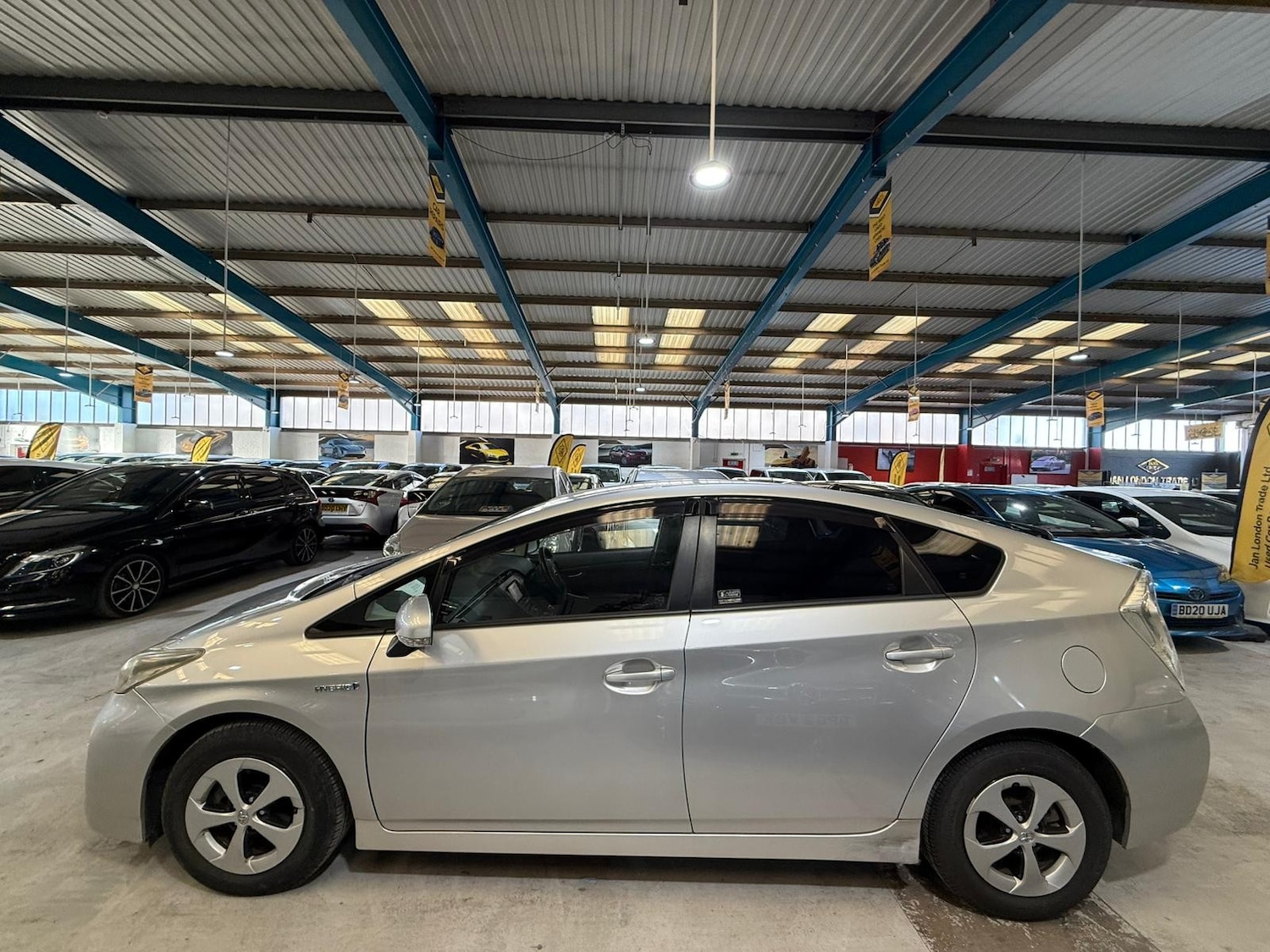 Used Toyota Prius for sale - 76901618: Photo 8