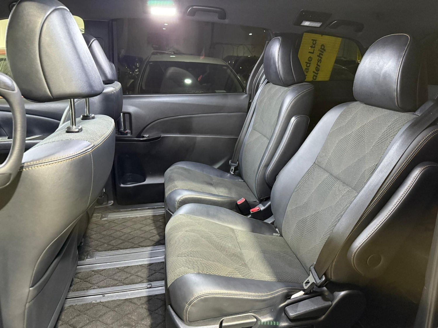 Used Toyota Estima for sale - 78049869: Photo 18