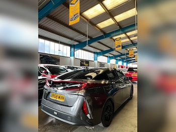 Used Toyota Prius 2018 for sale - 79259138: Photo