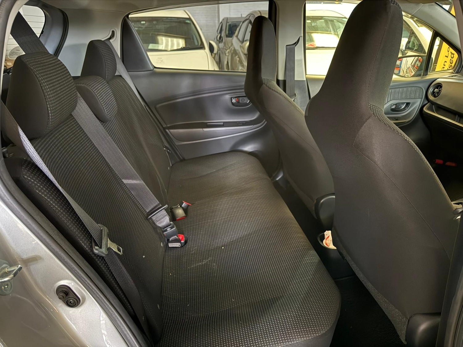 Used Toyota Vitz for sale - 77165816: Photo 14