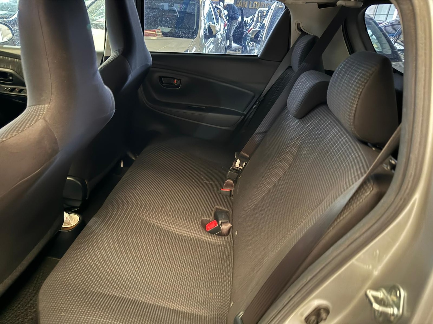 Used Toyota Vitz for sale - 77165816: Photo 18