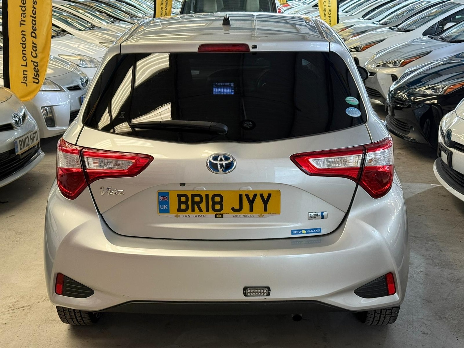 Used Toyota Vitz for sale - 77165816: Photo 4