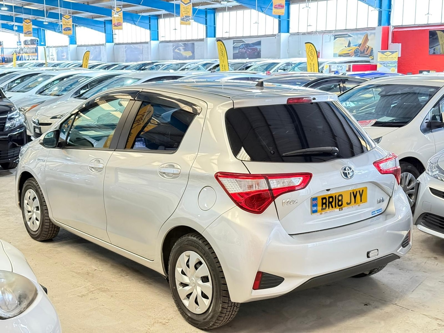 Used Toyota Vitz for sale - 77165816: Photo 6