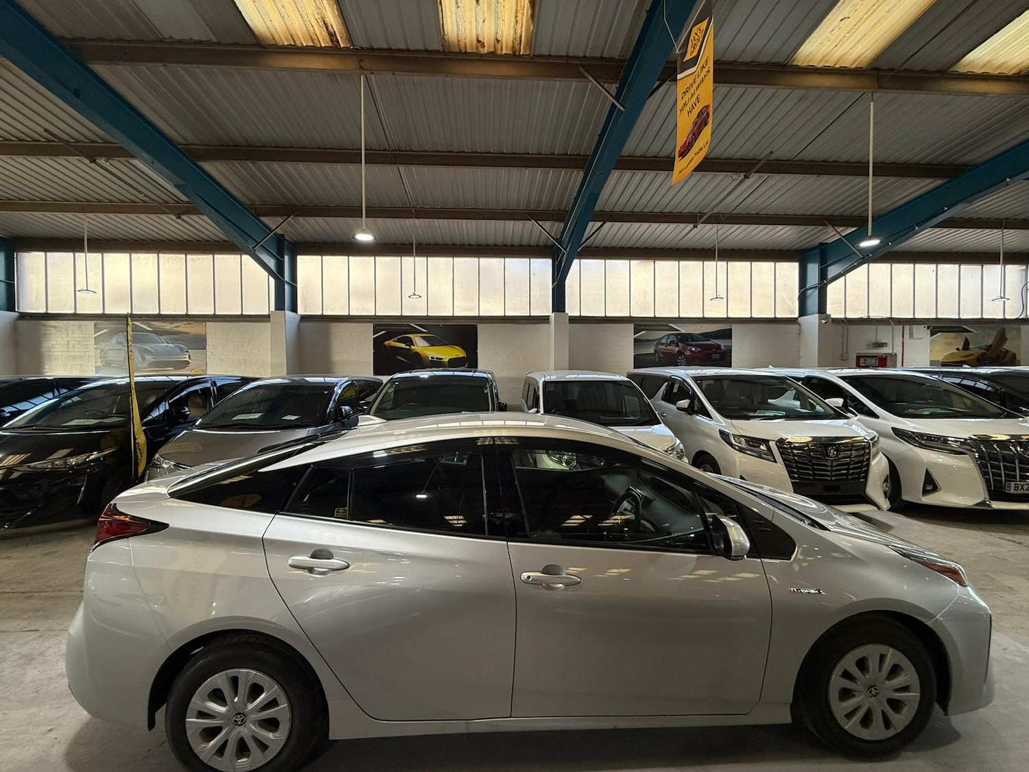 Used Toyota Prius 2025 for sale - 77052190: Photo 2