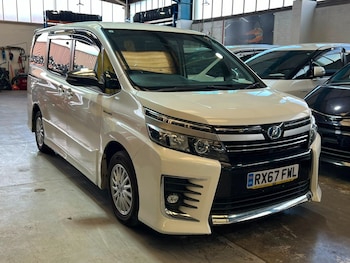 Used Toyota Voxy 2017 for sale - 79599777: Photo